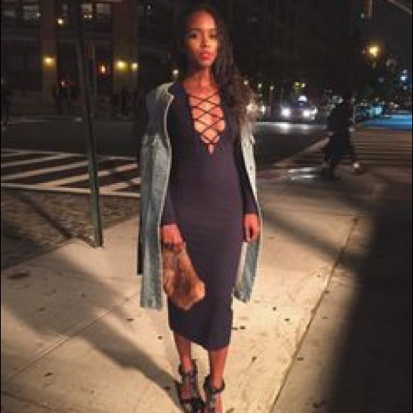 🍾🥂 Sexy Reformation Edison Dress Navy 🌙 - Picture 5 of 8